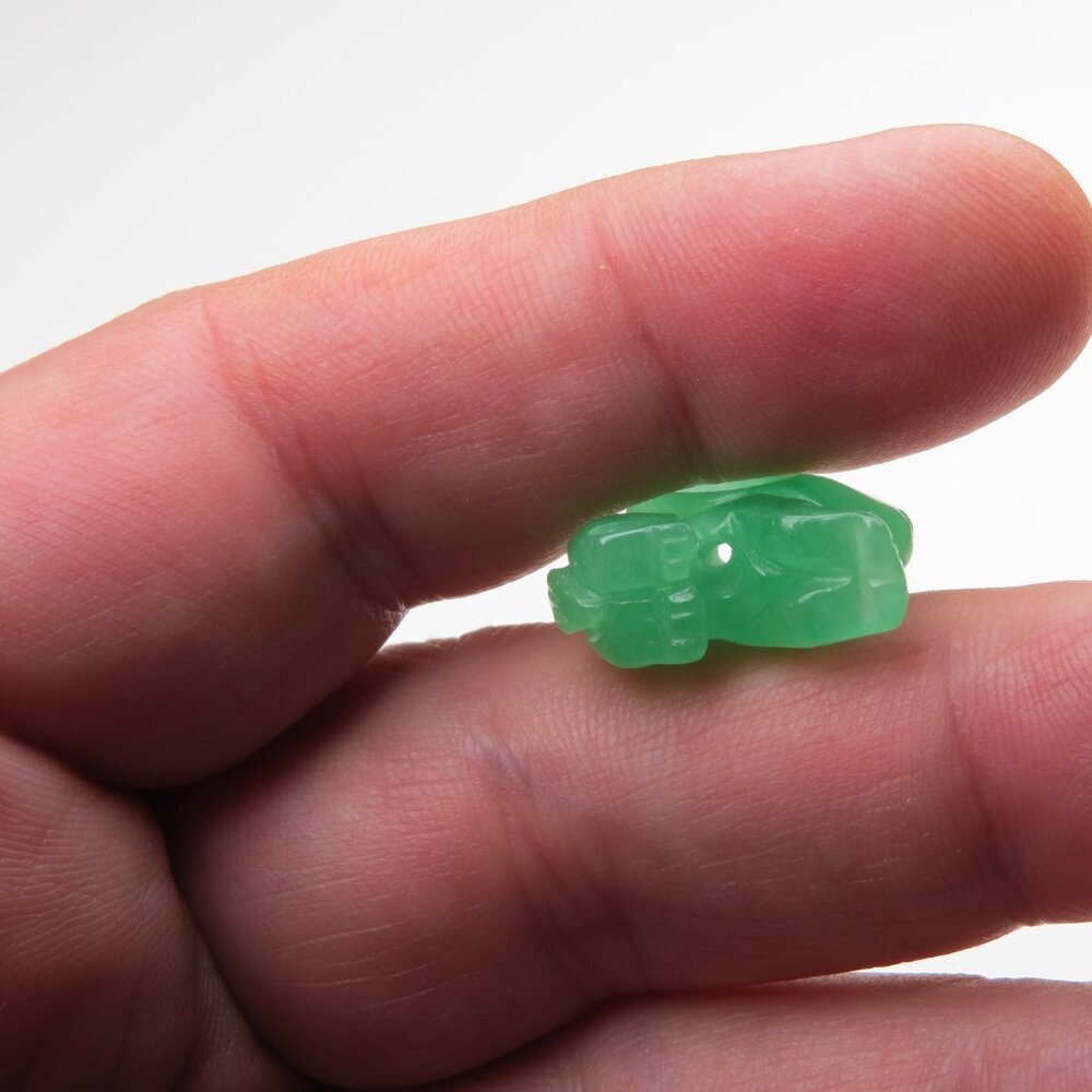 Jade Rabbit Hand Carved Pendent - Picture 2 of 4